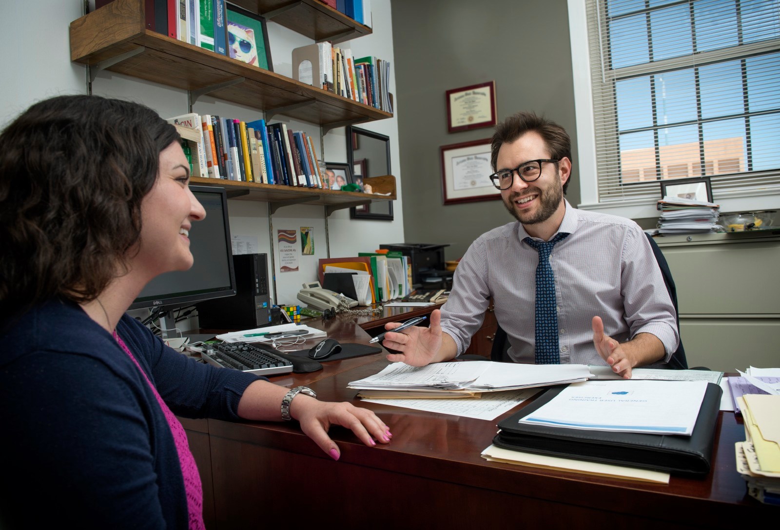Dr. Ryan advising Honors College student.